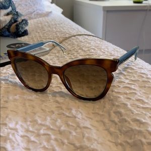 fendi lines cat eye sunglasses